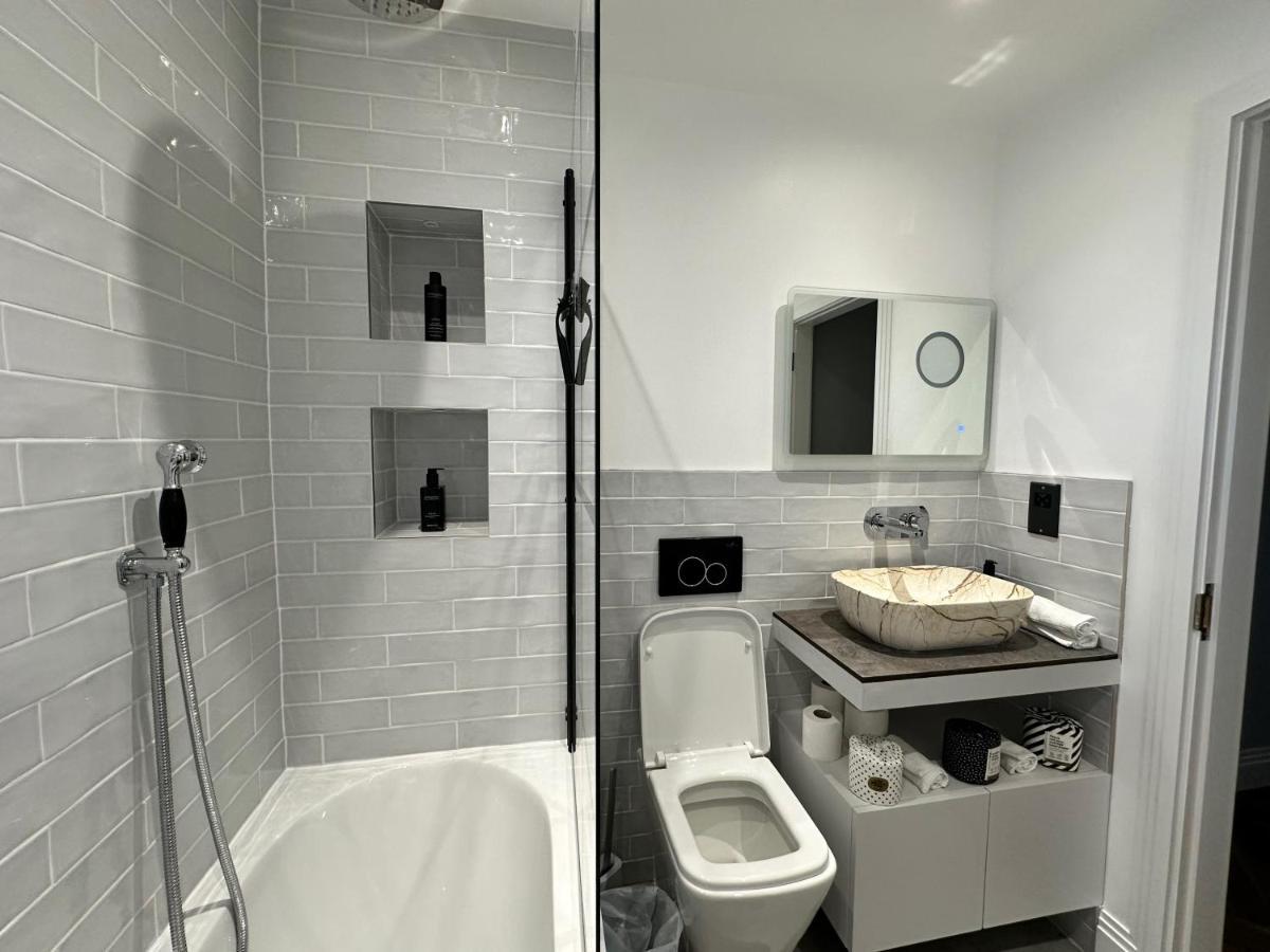 A Luxury 2 Bedroom Apartment Barnet Exterior photo